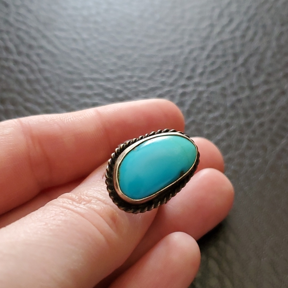 VTG sterling & turquoise ring- size 7.5/8 - Picture 7 of 10